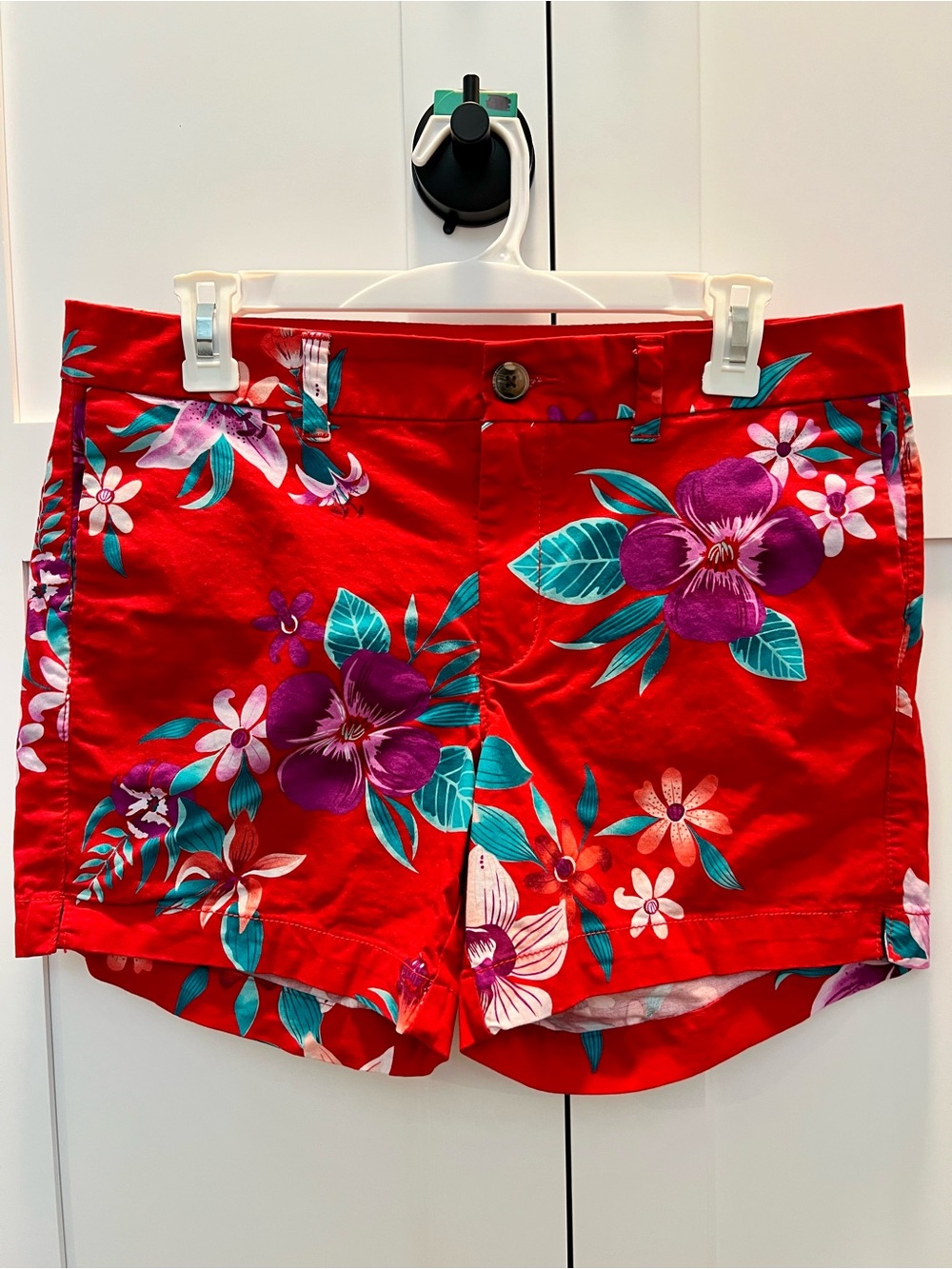 🌺Old Navy Floral Shorts Red Tropical Print Everyday Short Size 8